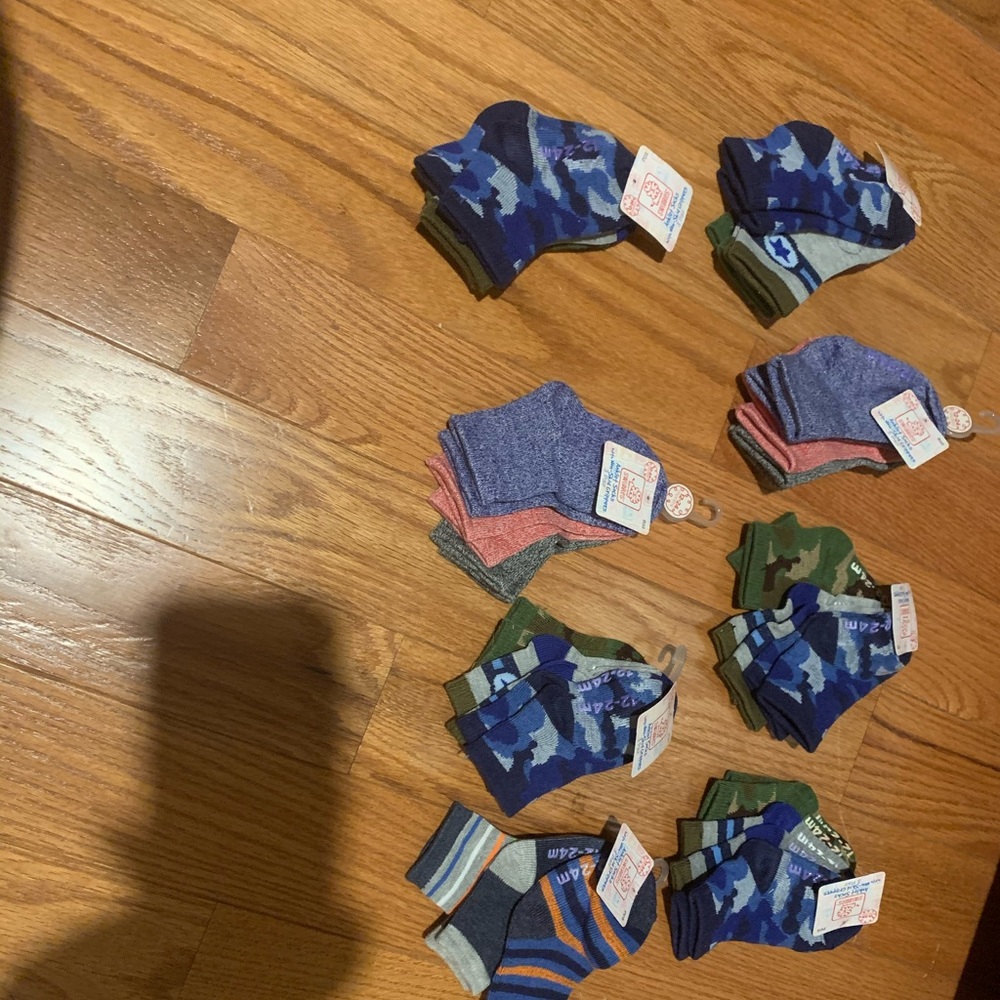 8 packs of 12-24 months boy socks